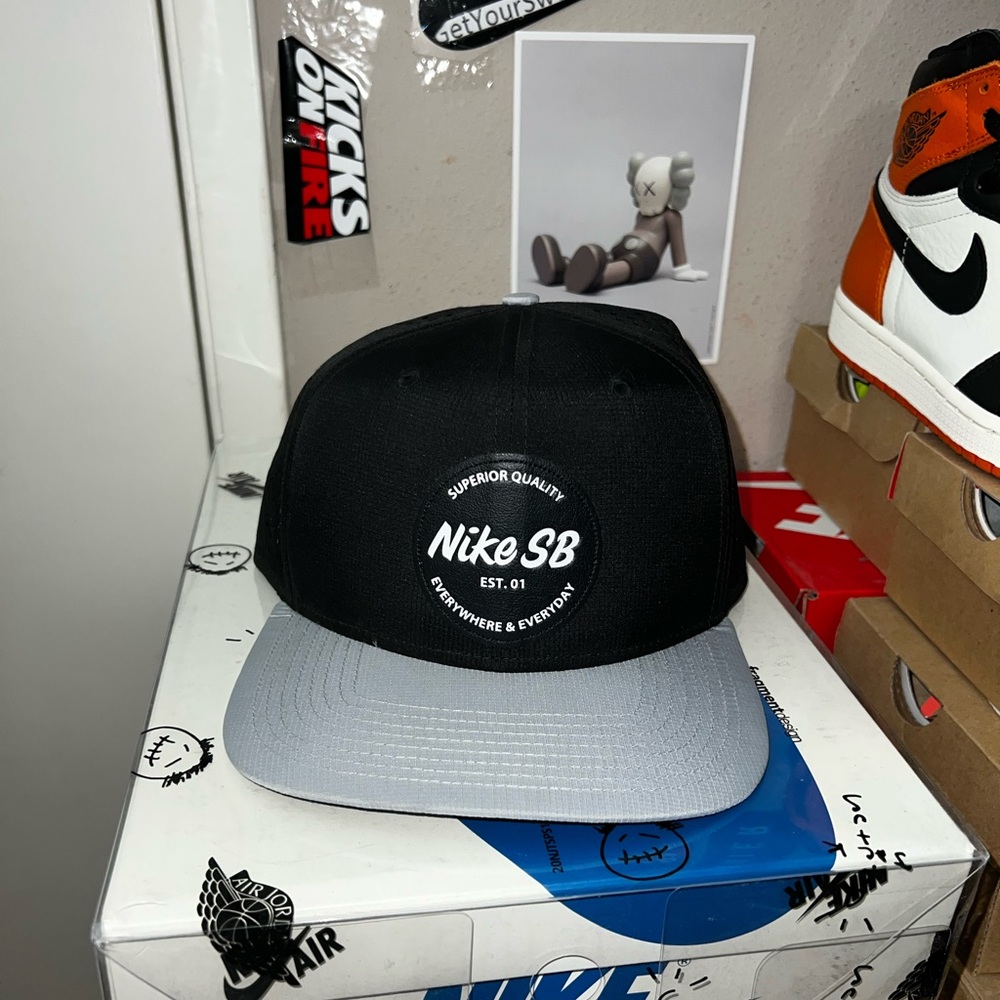 Nike SB Trucker snapback cap hat Perforated QT PATCH 849361-010 2014